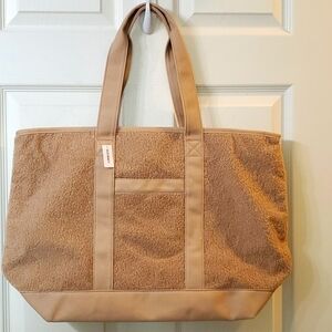 Old Navy Canvas and Faux Sherpa Weekender bag NWT